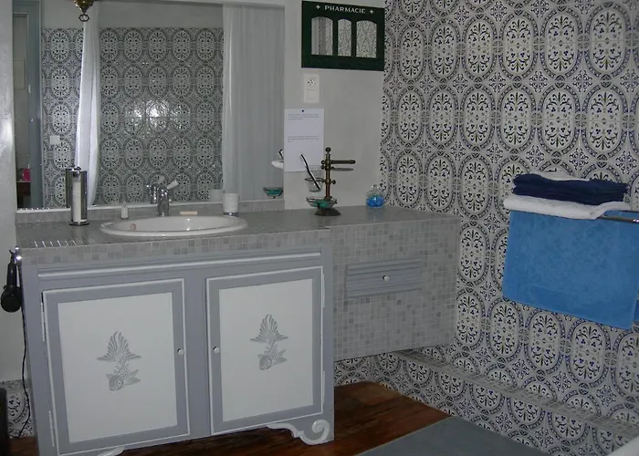 Couette-café Au 52 3*